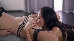 Mia The Dominant Dildo Wielding Diva Who Brings Maria Pie To Submission