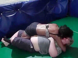 Mixed Wrestling - Girl vs Big Guy