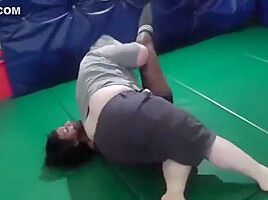 Mixed Wrestling - Girl vs Big Guy