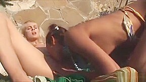 Muff Insertion In A Shitter
