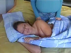 Nadine Jansen & Milena Velba- Waking Up