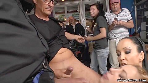 Nikky Thorne And Liza Del Sierra - Blond Lick And 2 Dicks In One Chick Bang In Public Orgy