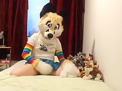 Oliver having solo fun