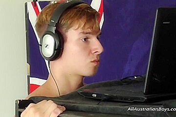 Oscar Cums Twice Gloryhole Gay Porn Boys