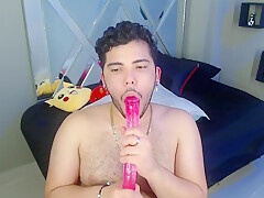 Oso Peludo Jugando Con Un Dildo Gigante
