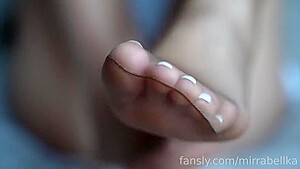 Pantyhose Milf 720p (1)