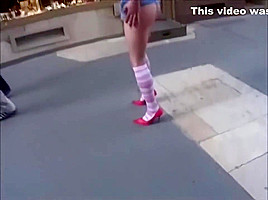 Piss Slut in Public 16 Kigyo utca