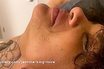 Pleasing Two Women At Once - King Noire And Jet Setting Jasmine