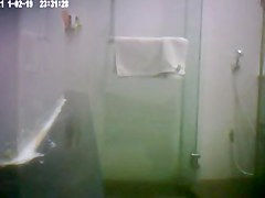 Plump friend shower