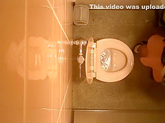 Public toilet ceiling catches women pissing