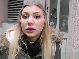 Random blonde agreed to fuck and suck for big cash