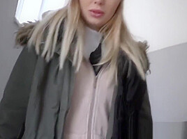 Random blonde agreed to fuck and suck for big cash