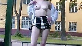 Russian Public flashing Girls