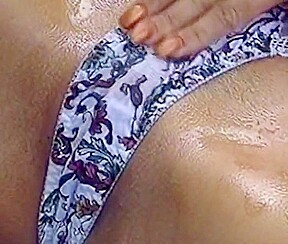 Sarenna lee oils and rubs her big boobs
