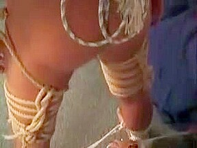 See How This Dude Gets Tied Up By This