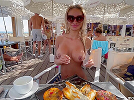 Shameless Monika Fox Came Naked To A Restaurant And Dined There In Public - Monikafox