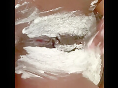 Shaving My Coochie