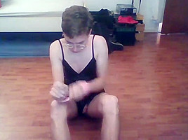 Sissy self hogtie while in chastity and plugged