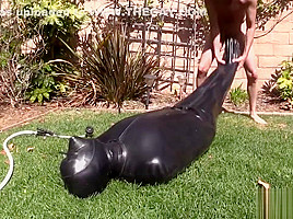 Sleepsack, rubber bondage, breathplay