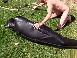 Sleepsack, rubber bondage, breathplay