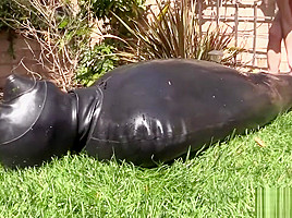Sleepsack, rubber bondage, breathplay