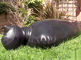 Sleepsack, rubber bondage, breathplay