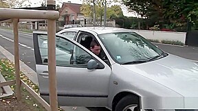 Sodomie dune rouquine avec un inconnu