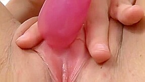 Sofia Tries A Vibrator For The First Time And Doesn't