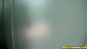 Sofie Carter sucks big penis of Tyler Steel