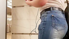 Stunning ass in jeans ( 2)