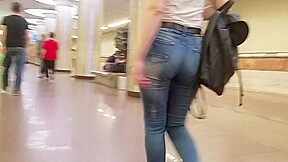 Stunning ass in jeans ( 2)