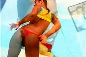 Super sleazy Tanned tgirl Gisele Magnifico