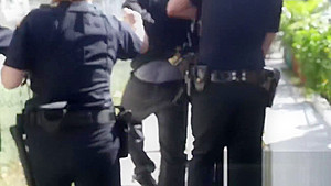 Suspect is arrested by horny milf cops after smacking his chick