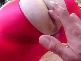TS in pussy gasmask fucked