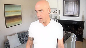 Tasha Reign gets those Kinks Worked Out