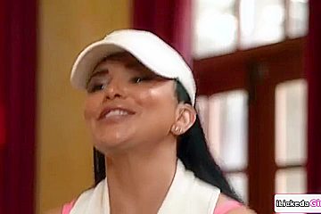 Teen 18+ Scissoring With Busty Stepmom, Romi Rain And Big T
