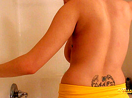 Tessa Fowler - Diary Day Shower Time 3