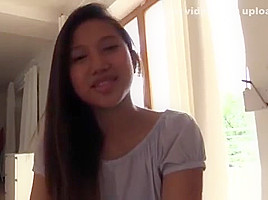 Thai teen 18+ Dildo And Orgasm