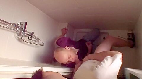 The Shower - Urinate & Cum For The Scum Dog