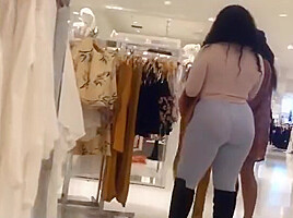 Thick Light Skin Showing All That Ass In The Mall