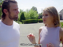 Tiffany Tatum christens her new home with her boyfriend and full on facial - BANG!