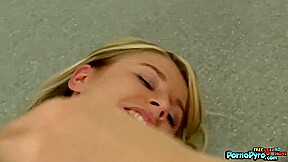 Toys,teen 18+,lesbian,blonde,small Tits,shaved,piercing,ana