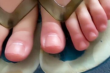 Trampled Footjob & Cum On Sillicone Toy Feet Wearing Gfs Worn Flip Flops
