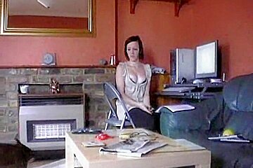 Tricking my GF to suck me on cam