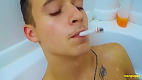 Twink Tease Smoking in the Bathtub - Tristan Sweet, Richard Lennox