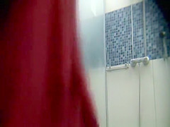 Two women showering and spied
