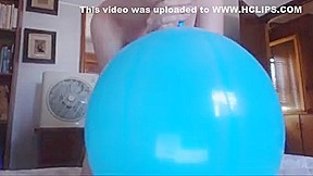 Un enorme palloncino pronto per me e tu sei pronto per vedere questo fantastico video fetish?