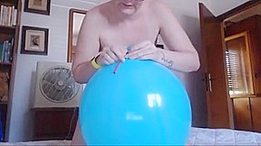 Un enorme palloncino pronto per me e tu sei pronto per vedere questo fantastico video fetish?
