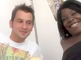Un etudiant fourre une Noire franco canadienne