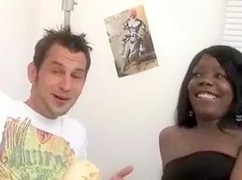Un etudiant fourre une Noire franco canadienne